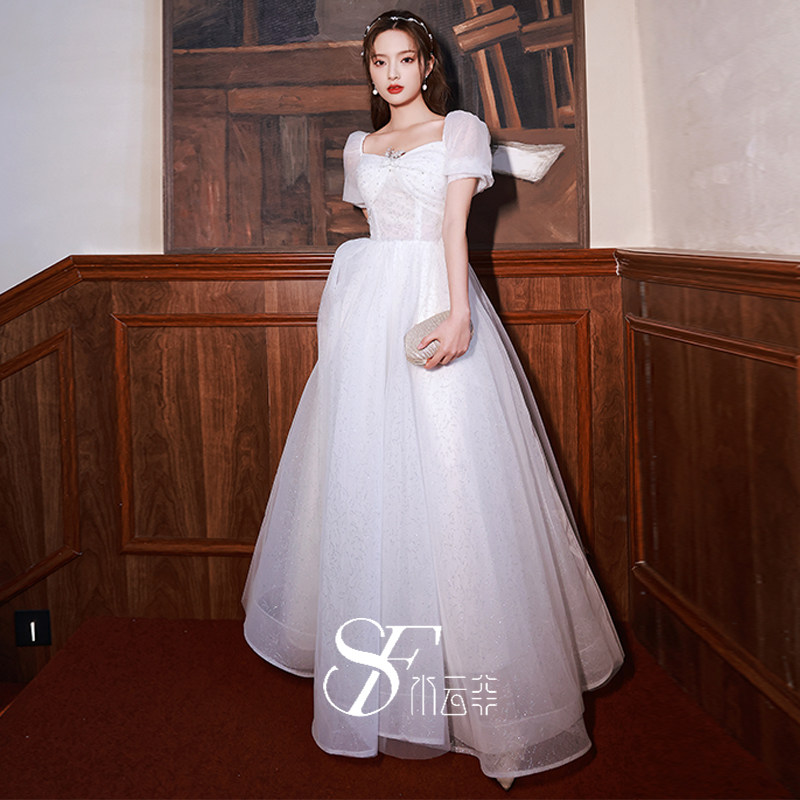 白色晚礼服女宴会高端法式轻奢成人礼气质订婚轻婚纱主持人连衣裙