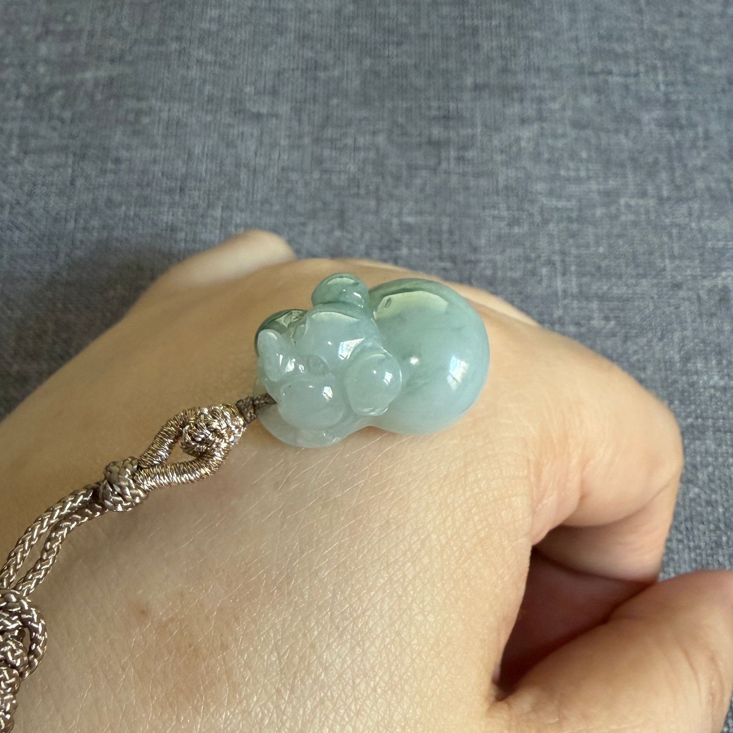 糯冰飘花生肖猪翡翠吊坠 天然缅甸A货玉挂件十二生肖发财猪猪礼物