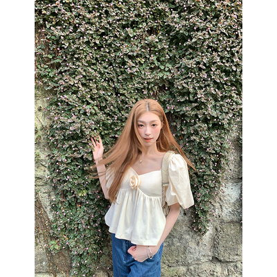 SourceWithU泡泡袖胸花小上衣