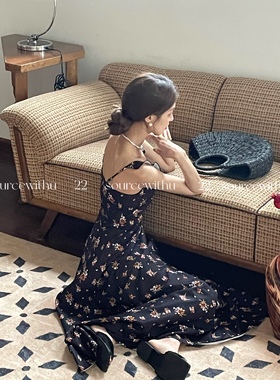 SourceWithU  南法假日 短袖/吊带黑色小飞袖碎花连衣裙方领长裙