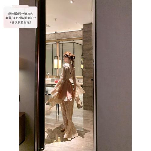SourceWithU手工蕾丝拼接连衣裙