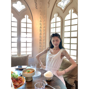 SourceWithU 慵懒纯棉蝴蝶结刺绣波浪边背心裙收腰连衣裙 轻法式