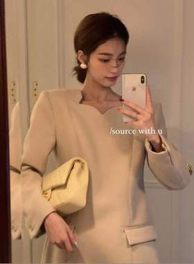 SourceWithU /her dress./ 百万剪裁气质绝绝子花瓣领连衣裙