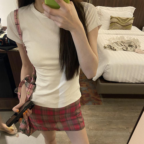 欧货爆款正肩白色短袖T恤女夏季2026新款修身显瘦短款洋气小上衣