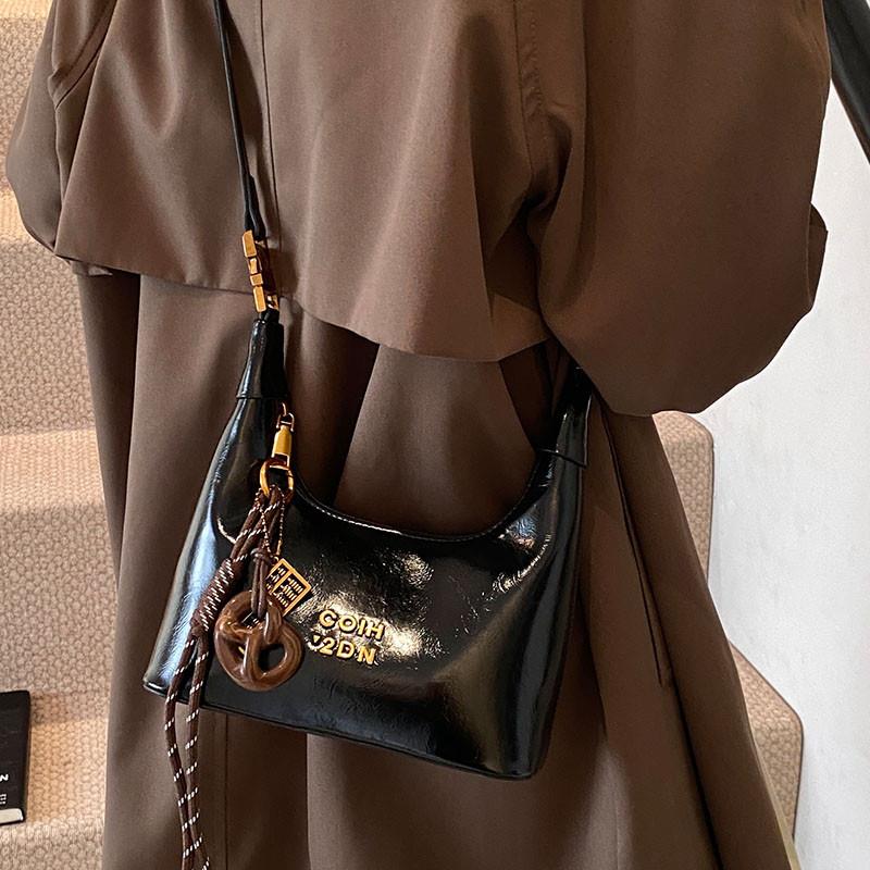 Lee Vsasi简约时尚单肩包女2025夏季新款韩版小众潮流高级感休闲