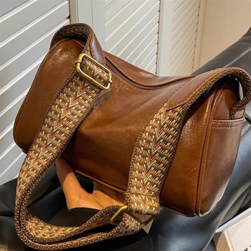 Lee Vsasi软皮包包女2025新款高级感真皮宽肩带单肩包洋气百搭斜