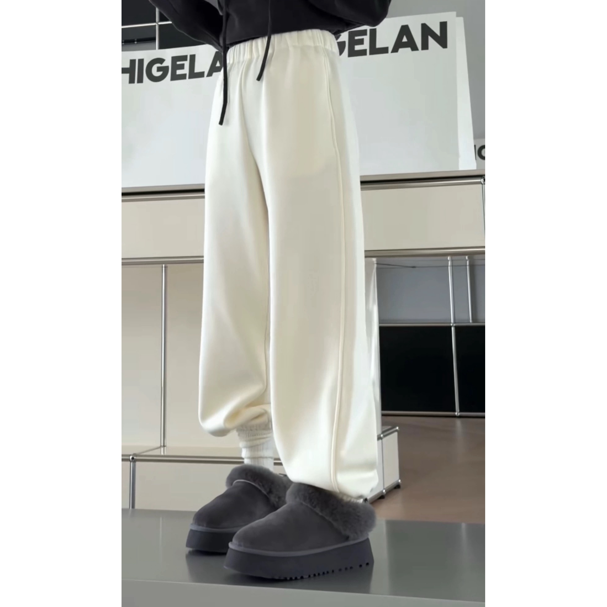 现货25年冬季诗歌兰582215运动潮流个性收口直筒休闲裤加绒卫裤女