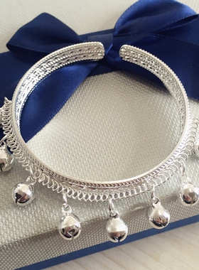 旅游景区热卖苗银首饰合金镀银手镯女民族风铃铛手环引流礼品