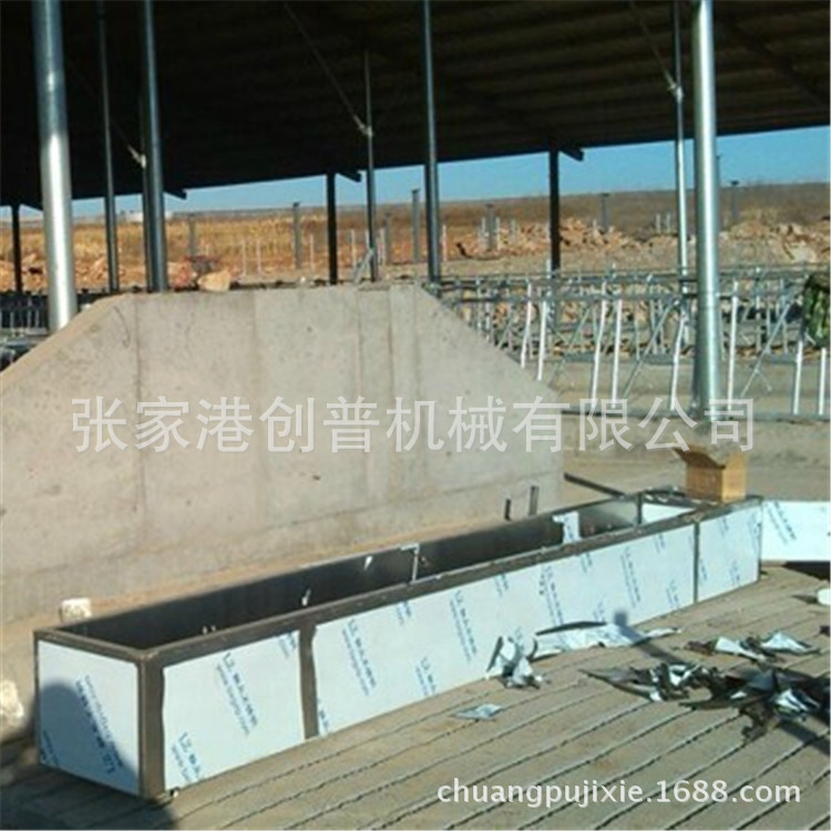 肉牛不锈钢保温饮水槽 电加热饮水槽 尺寸可以定制 牛场饮水设备