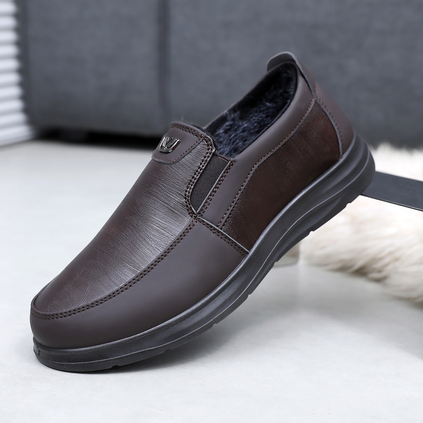 秋冬过渡薄绒二棉防水防滑棉鞋男