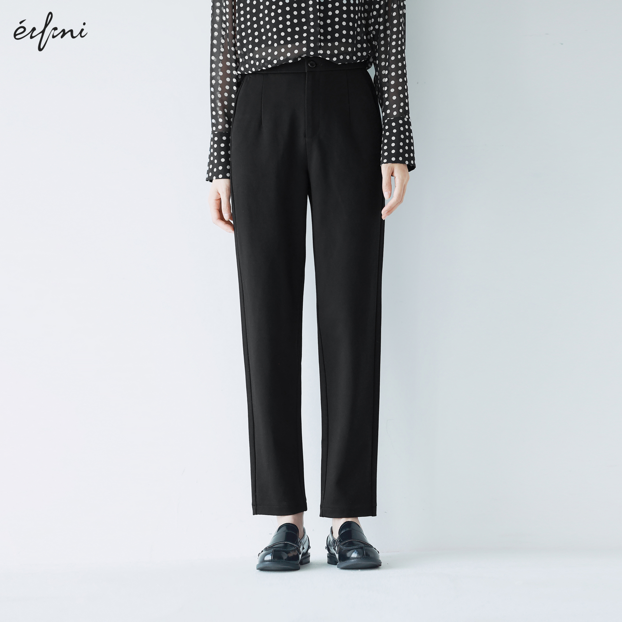 伊芙丽经典职场简约高弹针织面料锥裤2025春季新款通勤显瘦裤子女