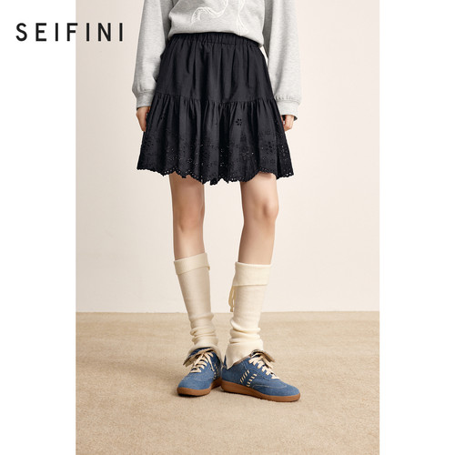 【商场同款】诗凡黎绣花镂空半身裙2024冬新款伞裙女3FA141851