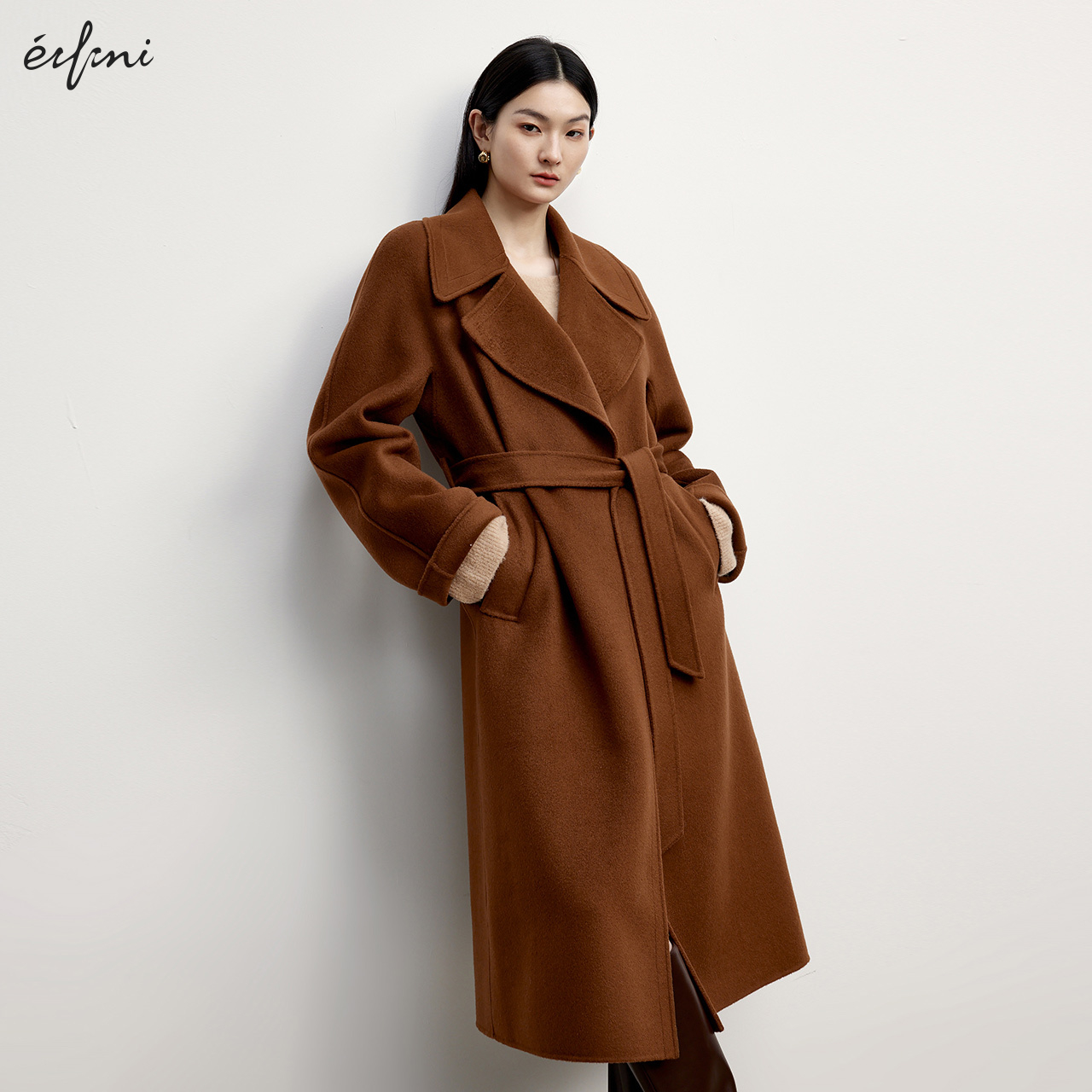 伊芙丽驼绒大翻领设计感气质长款双面羊绒大衣2024冬季新款女外套
