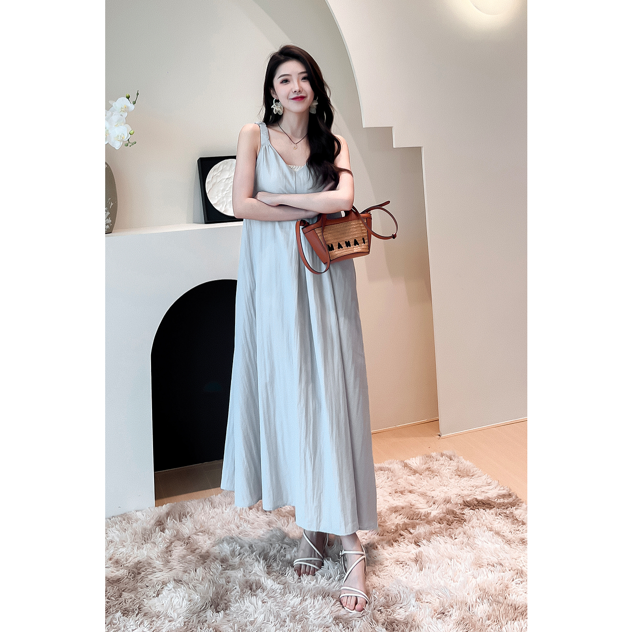 诗凡黎山本风淡人灰色v领吊带连衣裙无袖中长裙女伊芙丽outlets店