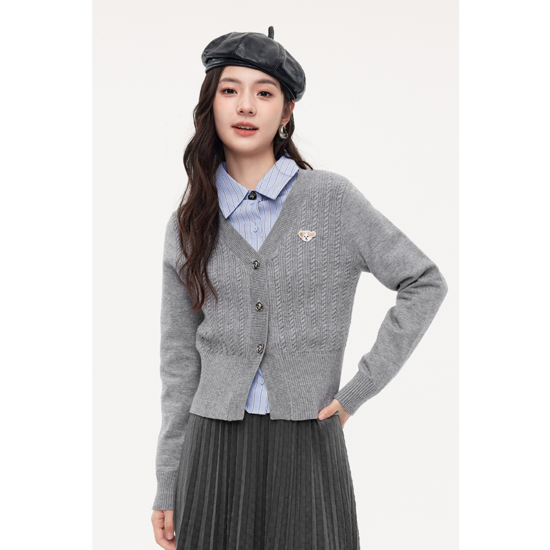 诗凡黎学院风格雷系灰色针织开衫春秋毛衣外套女伊芙丽outlets店
