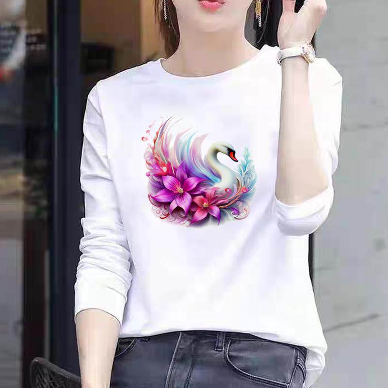 可爱花卉长袖上衣印花圆领休闲时尚秋冬春季外穿打底衫女个性T恤
