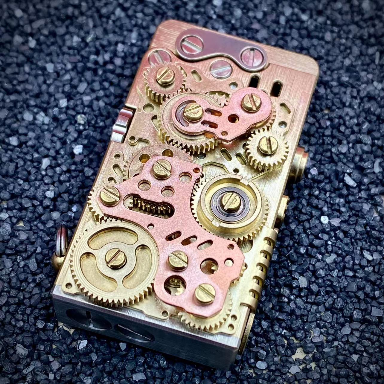 【战壕旗舰店】战壕煤油打火机拿骚5代蒸汽朋克9齿联动创意礼物男