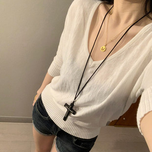 宽松显瘦百搭白色上衣 女2025年夏季 韩系松弛感微透V领半袖 针织衫