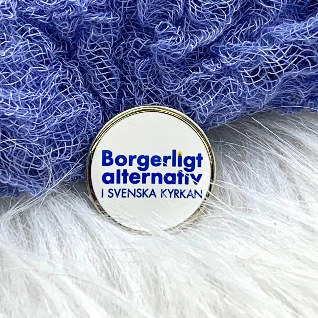 Borgerligt 胸章胸针英文字母别针ins风衣服装饰个性简约金属徽章