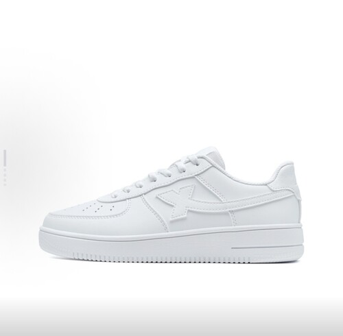 特步经典百搭小白鞋空军一号男女情侣潮流时尚休闲低帮运动板鞋