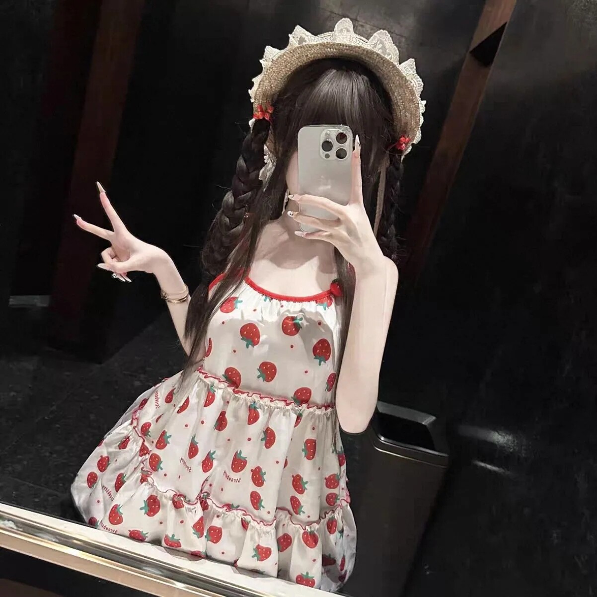 现货夏季可爱小清新草莓软萌连衣裙宽松内搭外穿萝莉少女减龄短裙