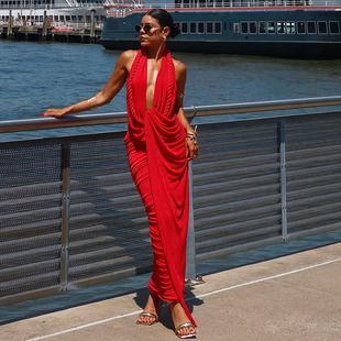 SylCue 包臀长裙子女 欧美轻熟御姐风拧结深V领挂脖连衣裙褶皱修身