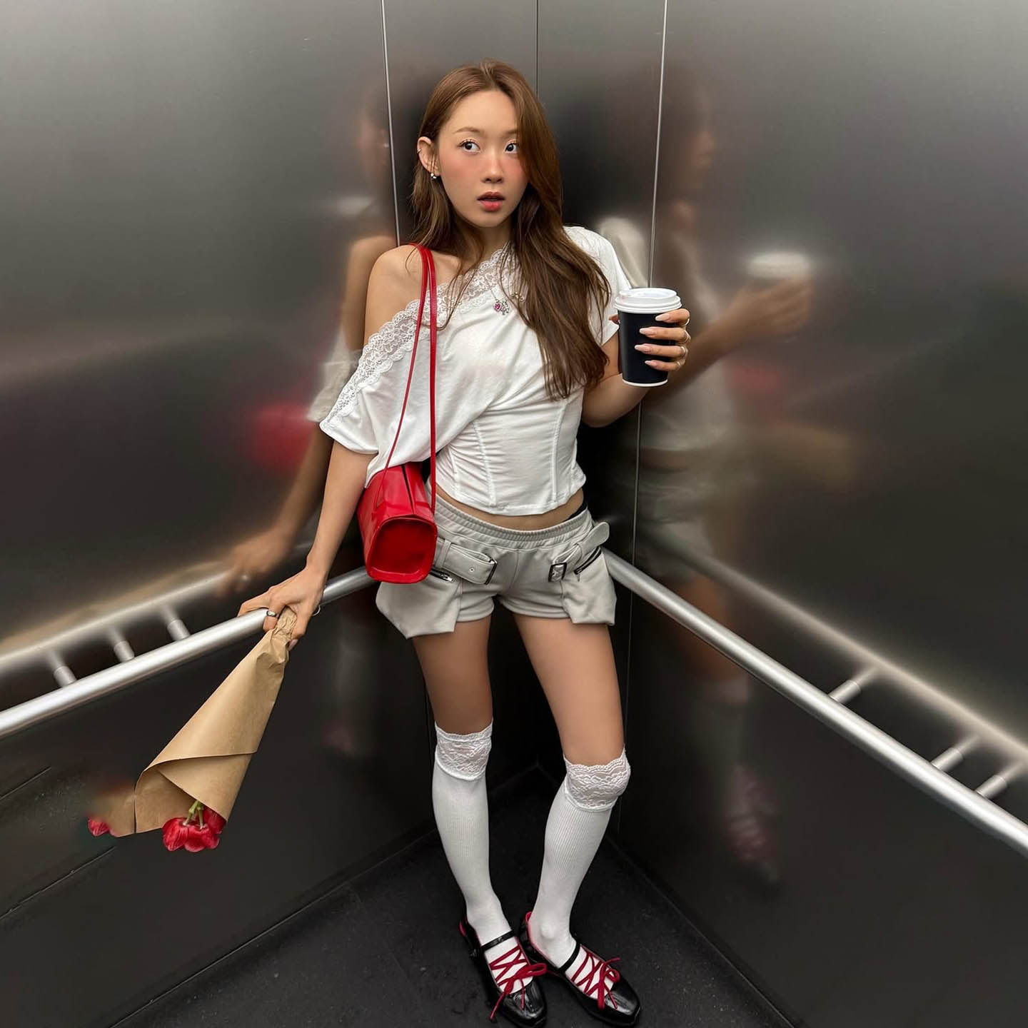 SylCue 韩系氛围感蕾丝拼接斜领露肩短袖T恤女蝙蝠袖百搭收腰上衣