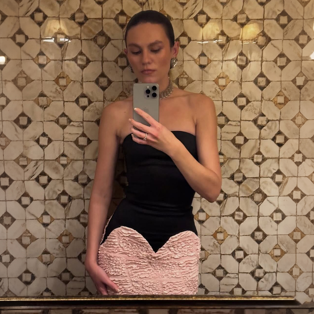 显瘦抹胸连衣裙收腰百搭包臀裙