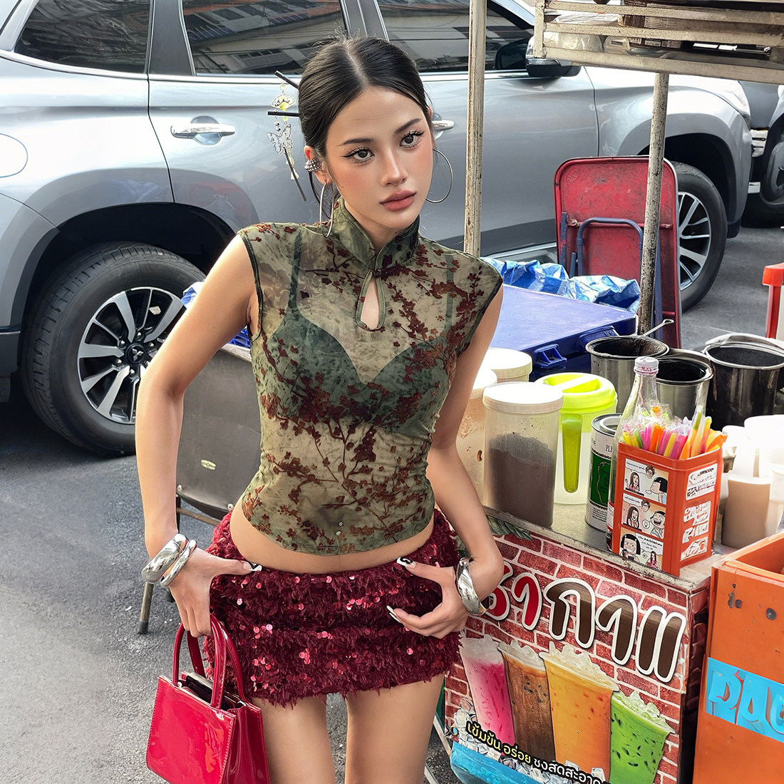 SylCue 小娘惹泰式辣妹风别致印花半高领镂空短袖透视性感短上衣