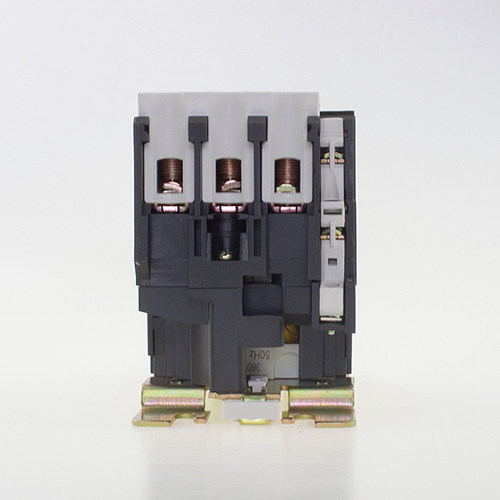 交流接触器CJX2-4011电压220V380V110V36V24V电流40A银点LC1D包邮