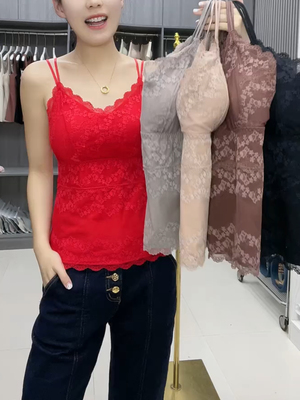 2024年秋冬蕾丝美背内衣打底无袖吊带聚拢背心带胸垫一体加绒保暖