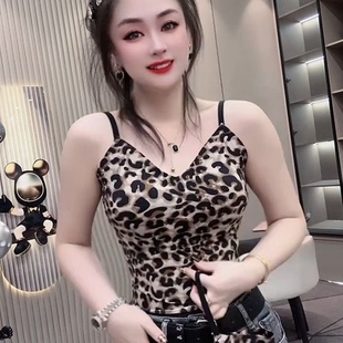 一体式固定保暖背心女美背秋冬内搭文胸豹纹吊带聚拢内衣打底上衣