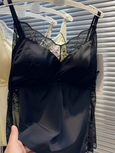 蕾丝吊带背心女夏季缎面一体式文胸美背无痕抹胸聚拢内衣抹胸打底