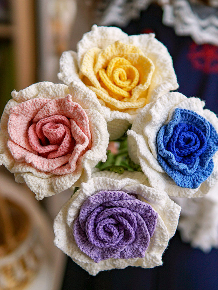 THAI ROSE WEAVING WOOLEN BOUQUET CROCHET HANDMADE DIY ROSE MATERIAL PACKAGE CROCHET HAND BOUQUET FINISHED PRODUCT