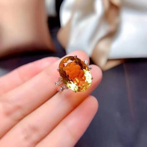 新款蝴蝶状黄水晶戒指镀18K玫瑰金色女时尚轻奢高颜值开口款指环