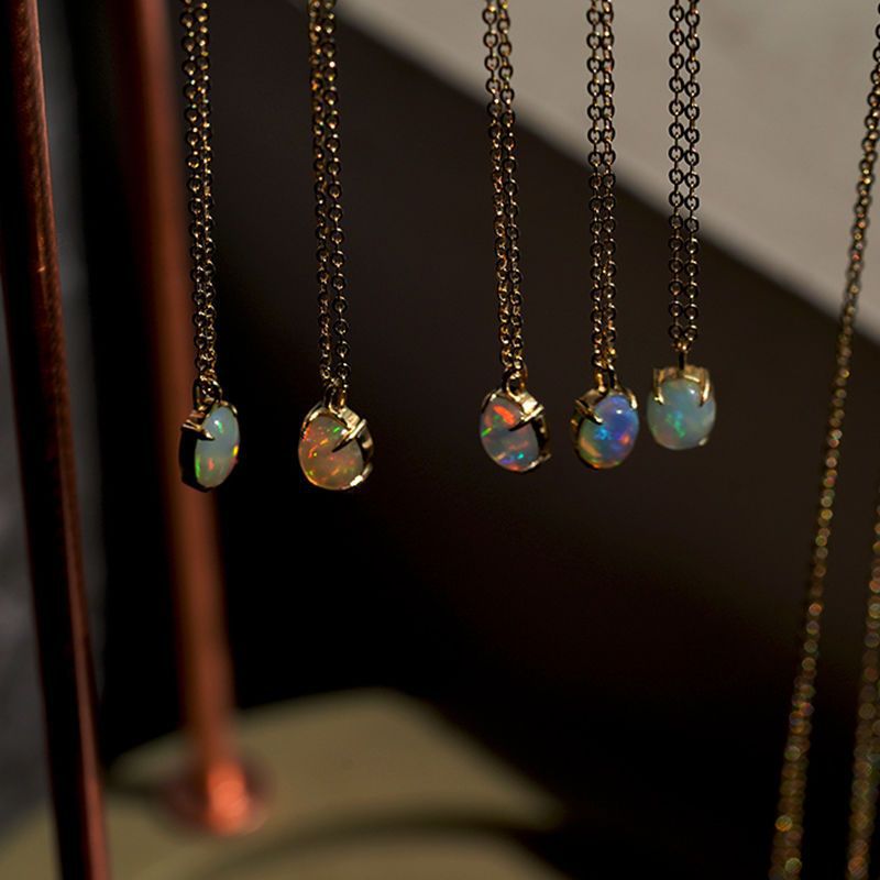 欧泊蛋面吊坠精美气质女士