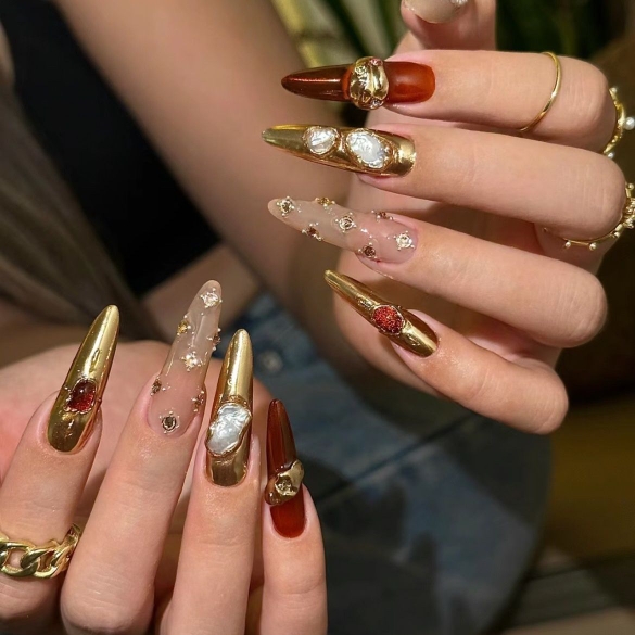 新款浮雕美甲魔镜粉秋冬显白立体网红富丽堂皇纯手工穿戴甲