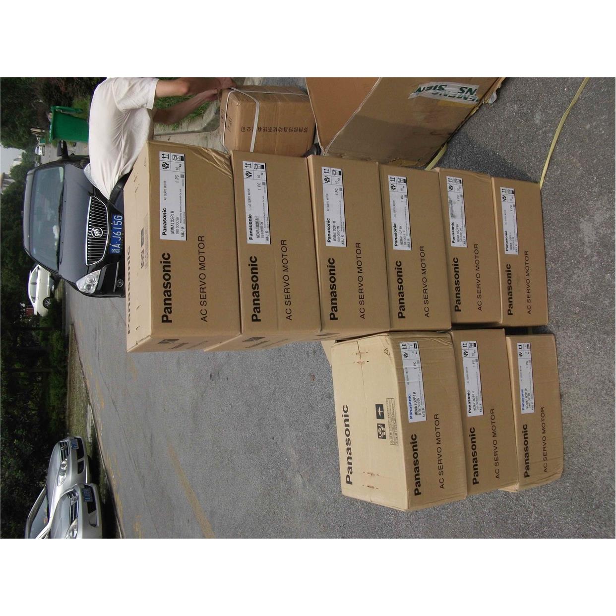 伺服正品MSM012A1A全新质保一年!