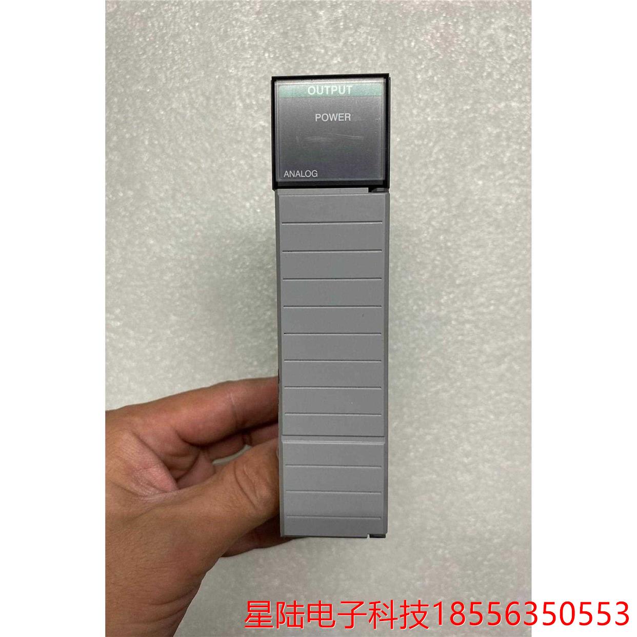 AB罗克韦尔可编程控制器模块，型号1746-NO4I，实物图