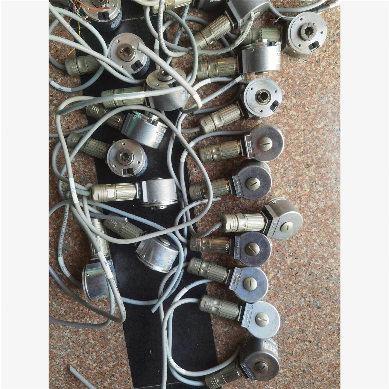 堡盟编码器Baumer