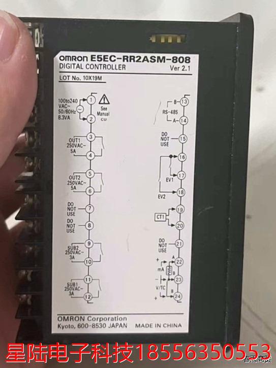 E5EC-RR2ASM-808   温控器，全新库存，