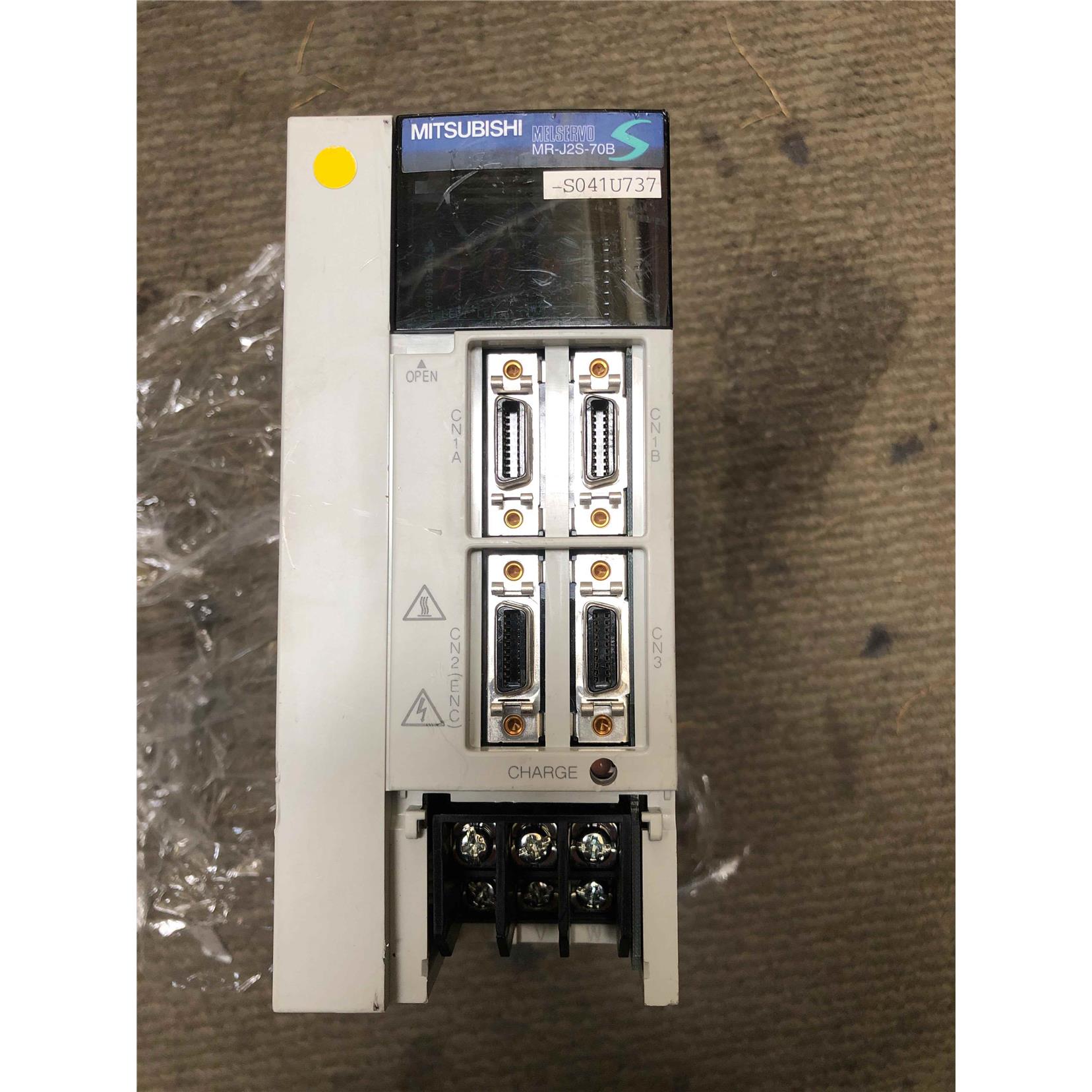 三菱驱动器MR-J2S-70B-S041U737、10/20/40/60/100/200/350/询价