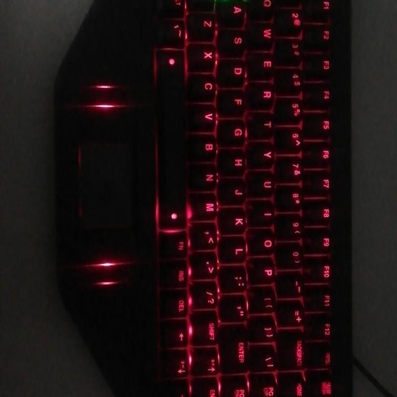 议价(议价产品)TG3 樱桃黑轴背光机械键盘 实物图片,USB接口,