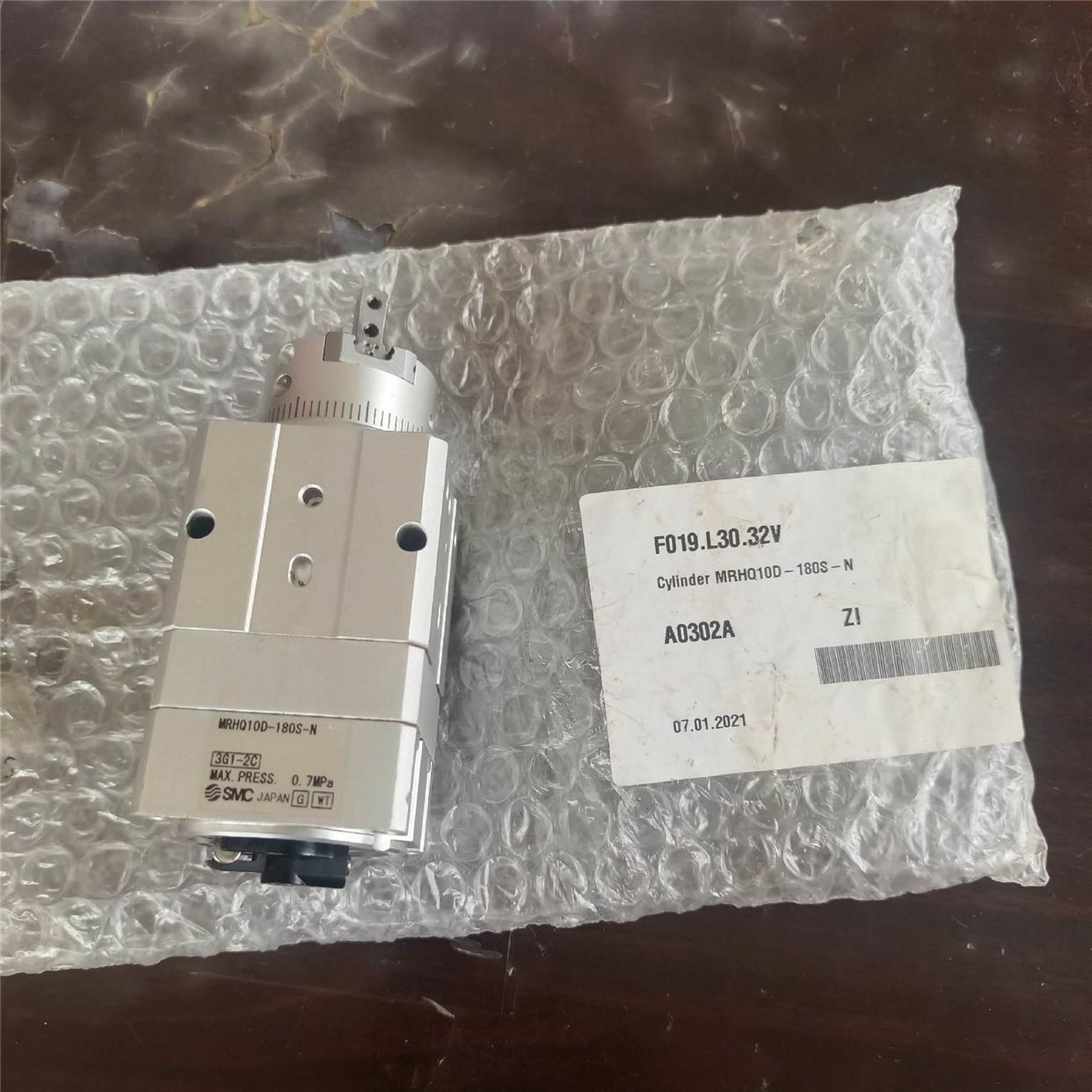 拆机原装日本进口smc型MRHQ旋转夹紧手指气缸，型号MRH议价