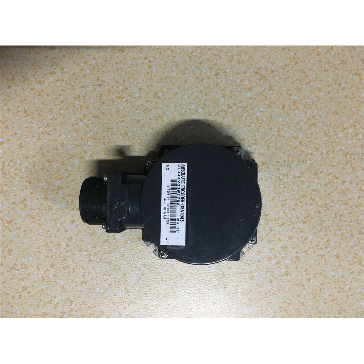 三菱编码器ABSOLUTE-ENCODER-OSA104S.二手设备拆机.8-9成新.
