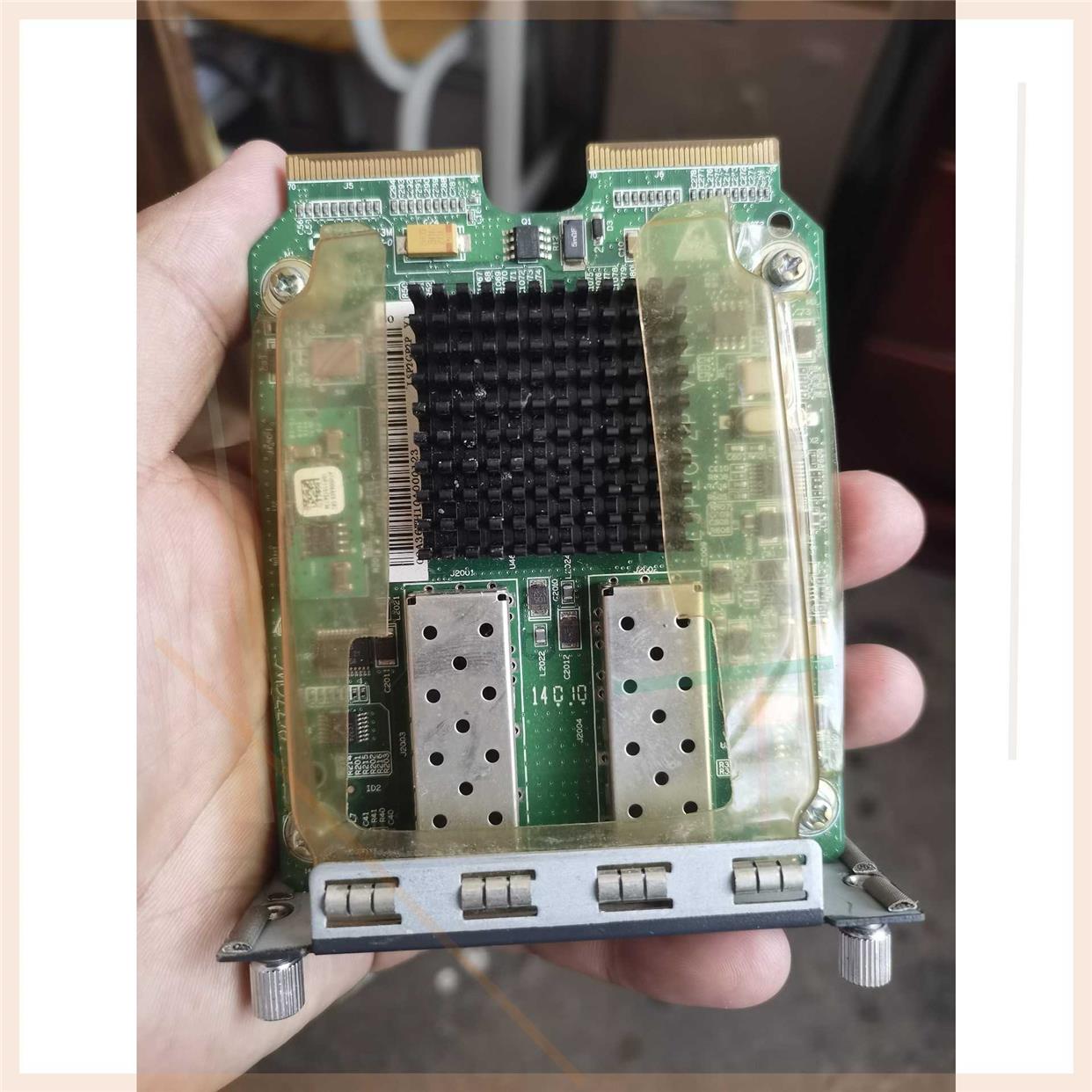 H3C LSPM2SP2P 2口10G万兆扩展卡 ，机器上面