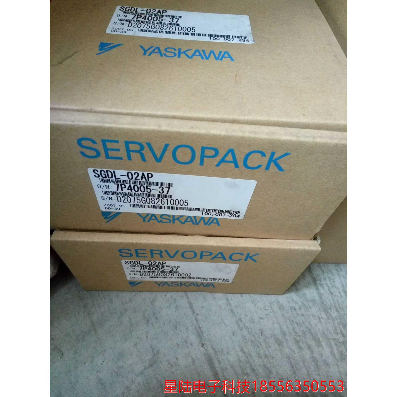 安川伺服400W SGMJV-04AAA61全新正品库存 当天发货！