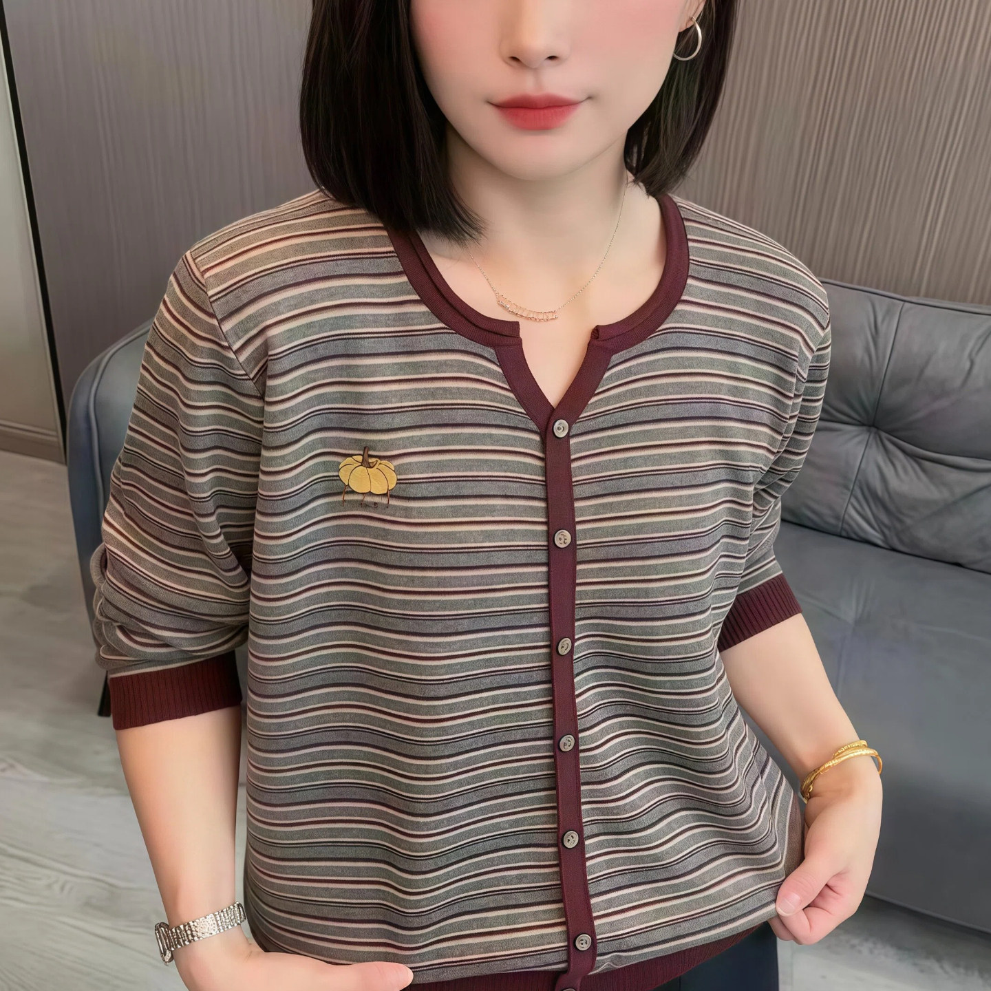 2026年秋冬季新款时尚百搭条纹潮流开衫高级感漂亮穿搭上衣女装