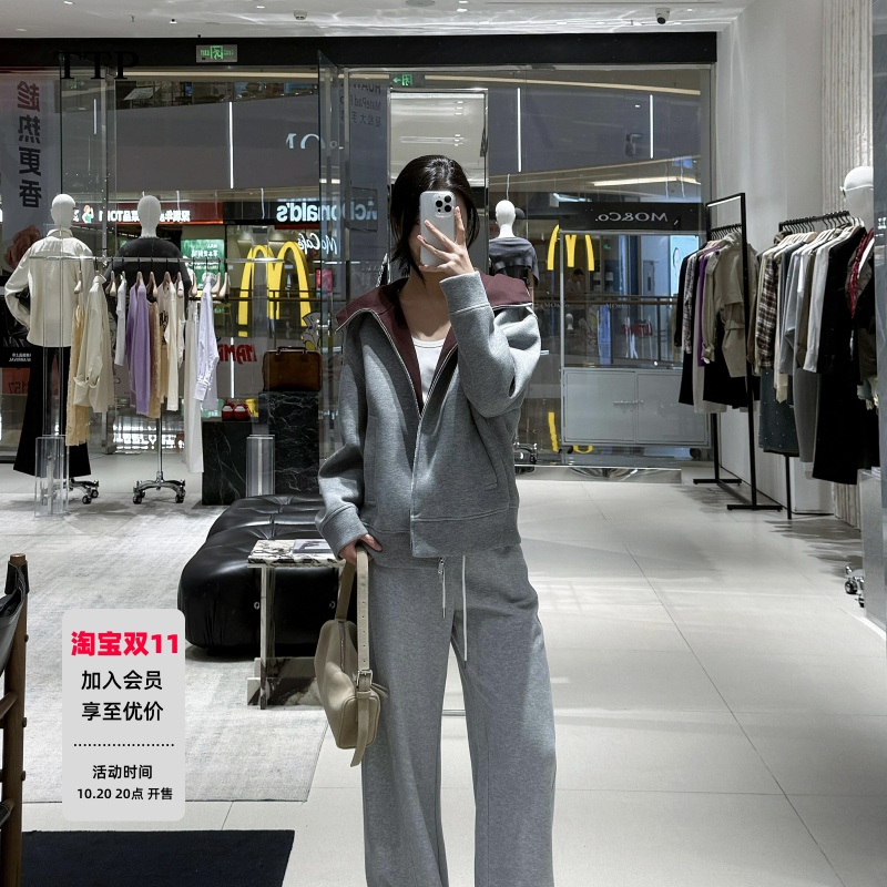 轻暖空气棉立领连帽轻运动风