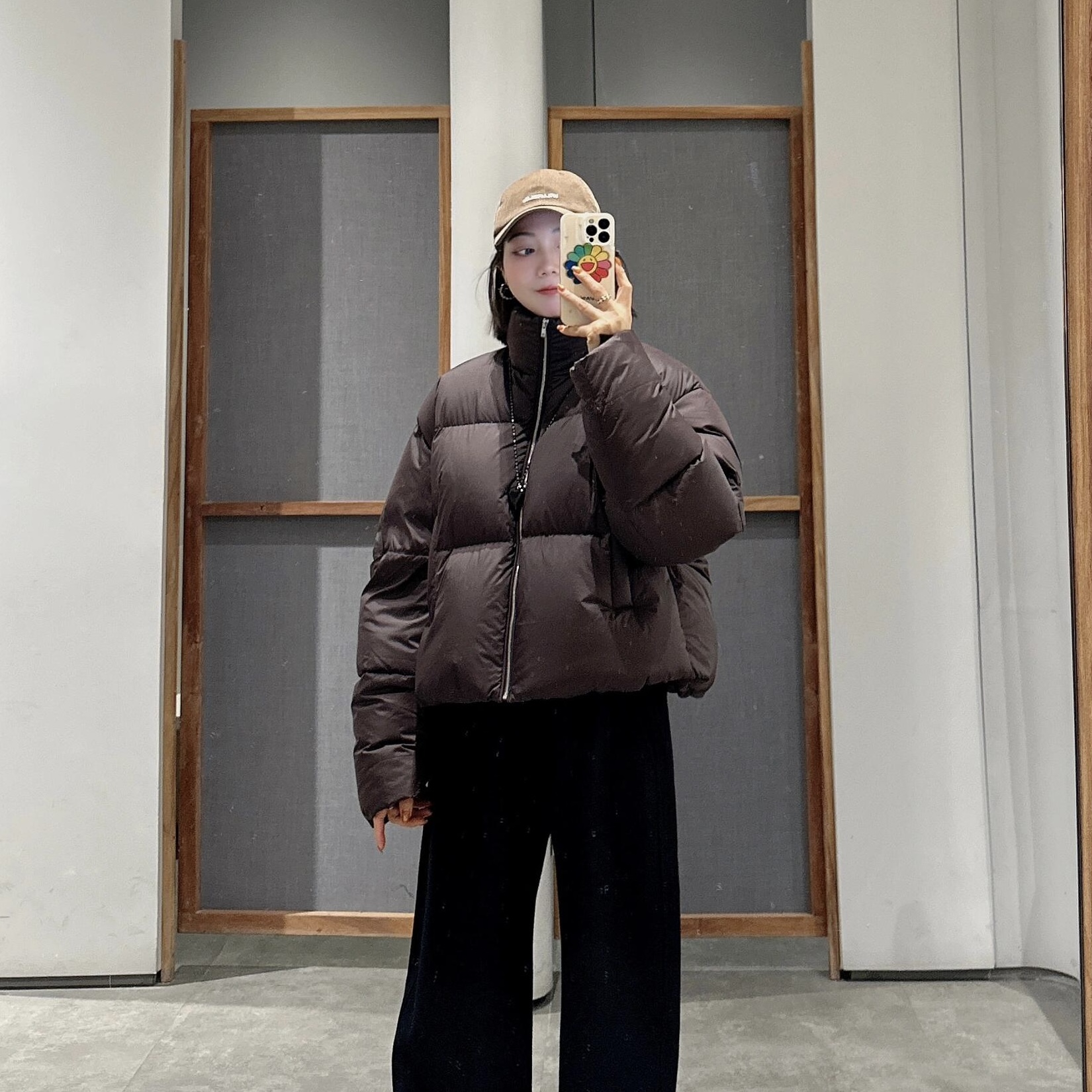 宽松轻盈保暖短款简约立领长袖